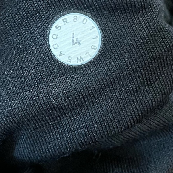 Lululemon Train Times 7/8 Pant 25", Hinshu Alpine White Multi / Black, Size 4 - Picture 7 of 7